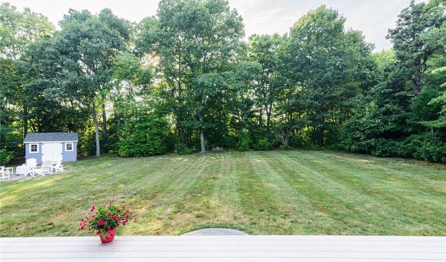 11 Kendall Ct, Charlestown, RI 02813 - 3 Beds, 3 Bath