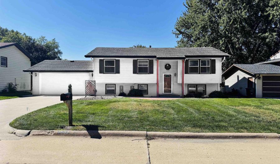 1507 Teresa Dr, Atlantic, IA 50022 - 4 Beds, 2 Bath