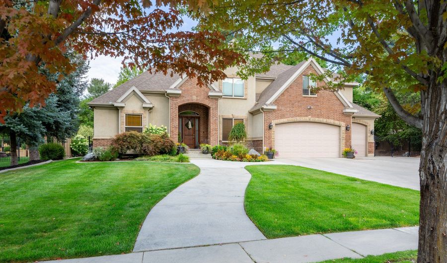 351 N DEERFIELD Dr, Alpine, UT 84004 - 7 Beds, 5 Bath
