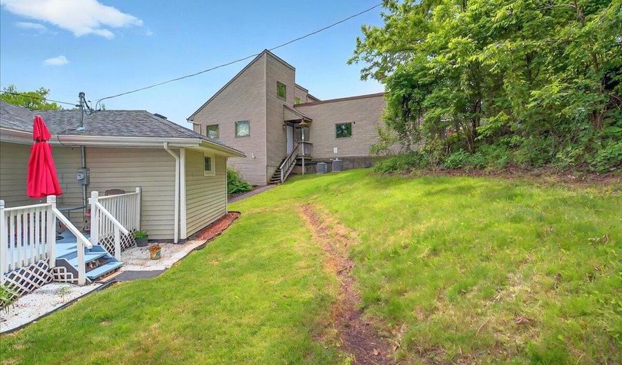 106 Hackett Blvd, Albany, NY 12209 - 3 Beds, 2 Bath