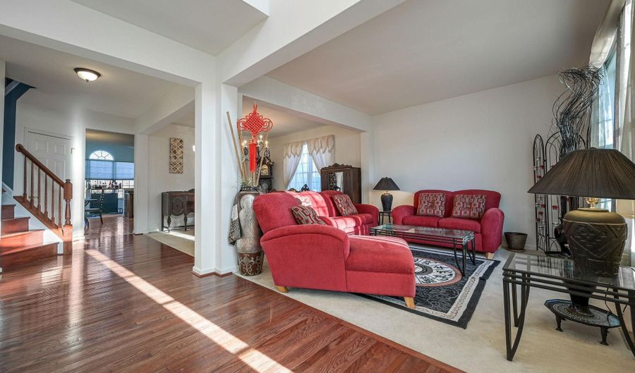 239 JORDAN Dr, Dover, DE 19904 - 4 Beds, 5 Bath