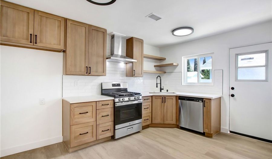 73 W Gilman St, Banning, CA 92220 - 3 Beds, 1 Bath