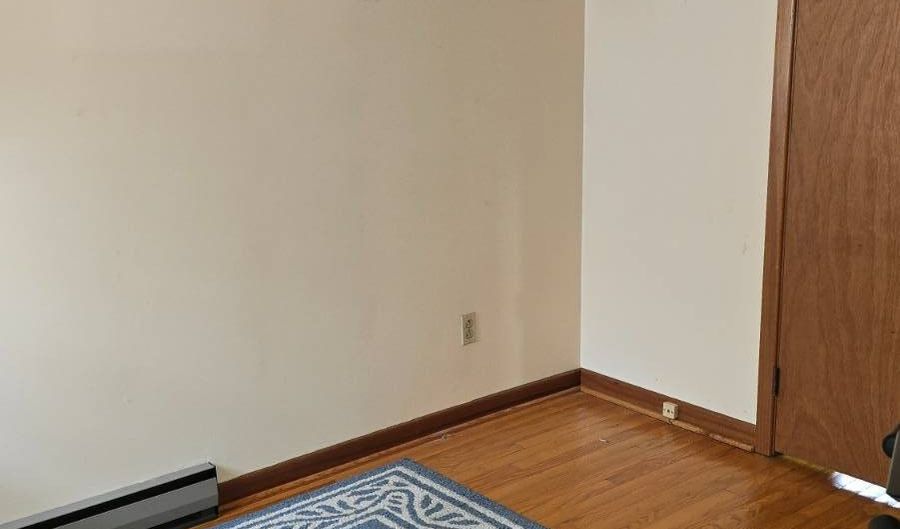 118 E Concord St, Athens, WV 24712 - 3 Beds, 2 Bath