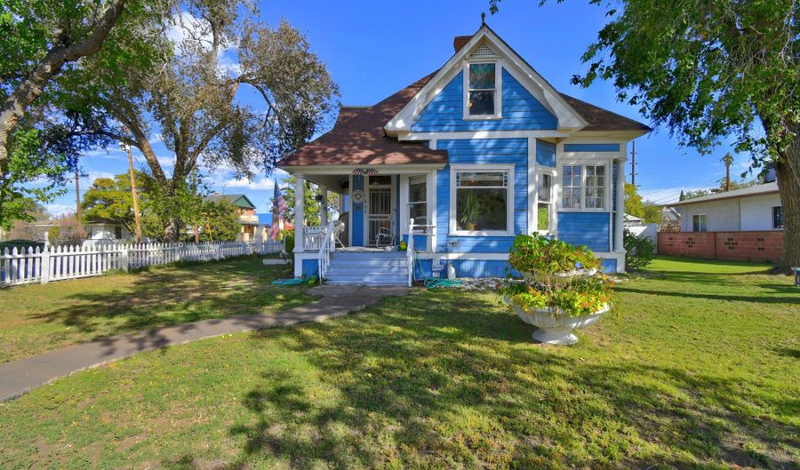 422 Dalies Ave, Belen, NM 87002 - 4 Beds, 2 Bath