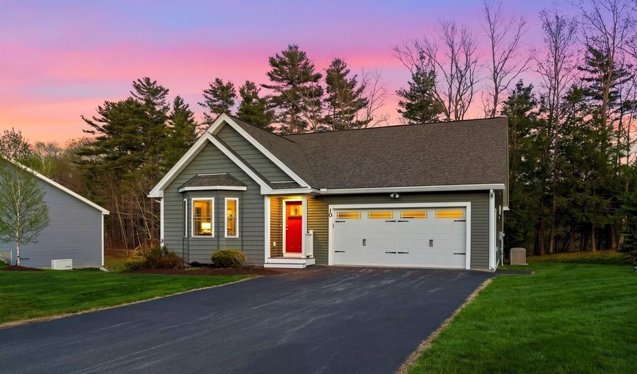 10 Wilson Way, Brentwood, NH 03833 - 2 Beds, 2 Bath