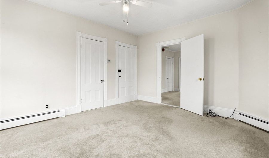 730 Hale St 3R, Beverly, MA 01915 - 2 Beds, 1 Bath