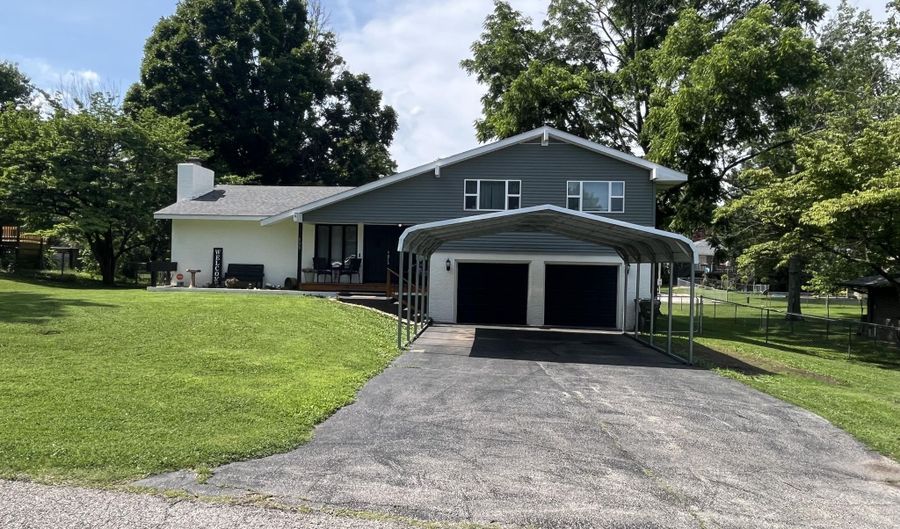 508 E Kirkwood Dr, Aurora, MO 65605 - 3 Beds, 2 Bath