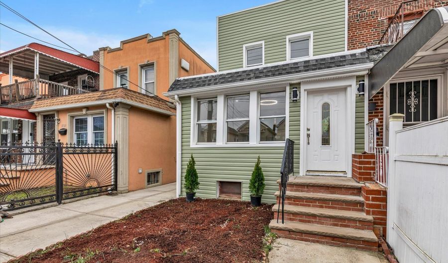 117-31 141st St, Jamaica, NY 11436 - 4 Beds, 3 Bath