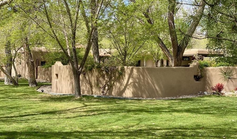 903 CAMINO VISTA RIO, Bernalillo, NM 87004 - 4 Beds, 5 Bath