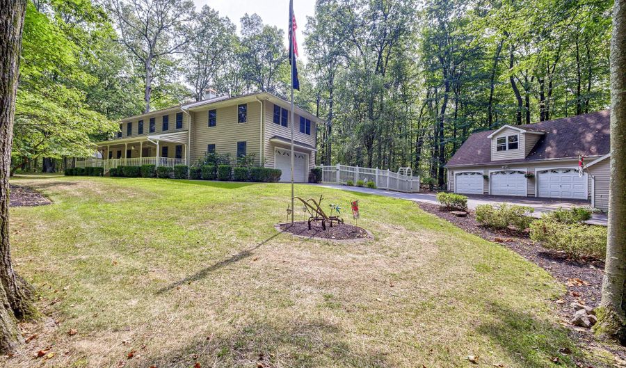 1 CRAIG Rd, Annandale, NJ 08801 - 4 Beds, 3 Bath