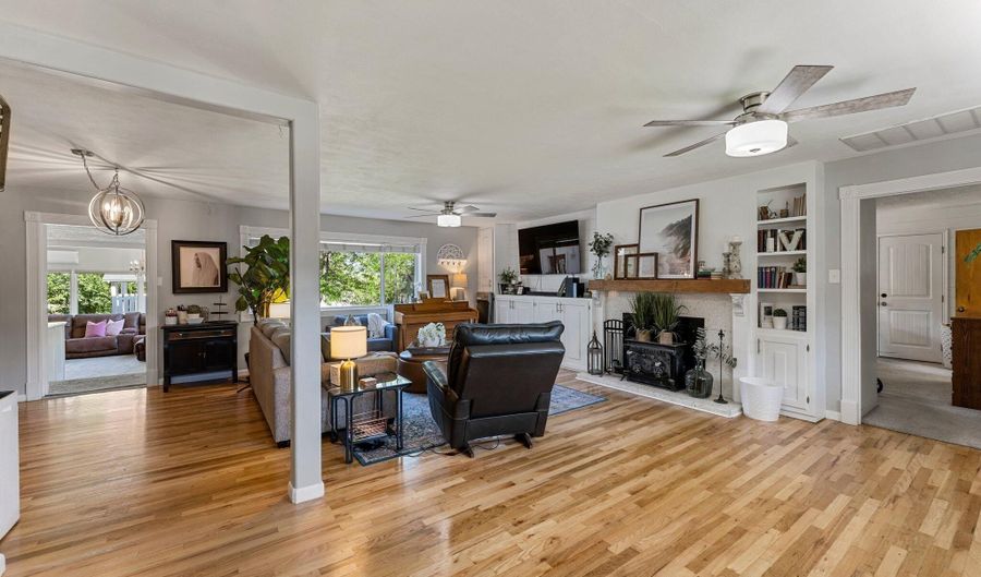 237 N 400 W, Cedar City, UT 84721 - 4 Beds, 3 Bath