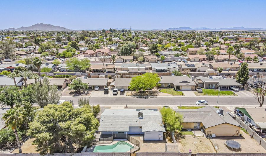 220 E OCOTILLO St, Casa Grande, AZ 85122 - 4 Beds, 2 Bath