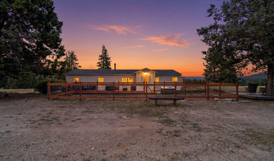 47490 Ferguson Mountain Rd, Beatty, OR 97621 - 3 Beds, 2 Bath