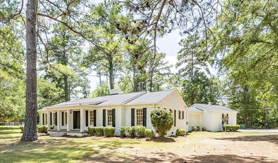 2511 WEXFORD Dr, Albany, GA 31707 - 3 Beds, 2 Bath