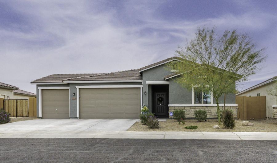 2476 N ABBEY Rd, Casa Grande, AZ 85122 - 4 Beds, 2 Bath