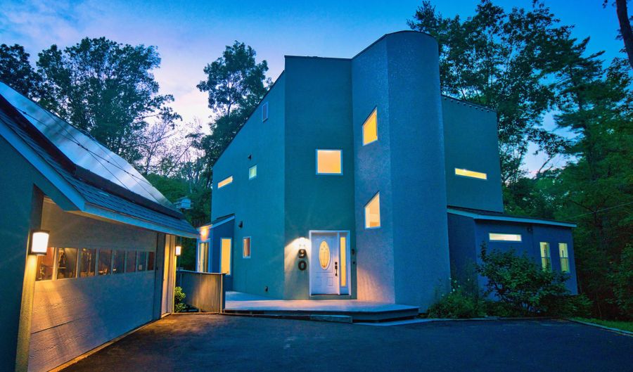 90 Red Hill Rd, Branford, CT 06405 - 3 Beds, 3 Bath