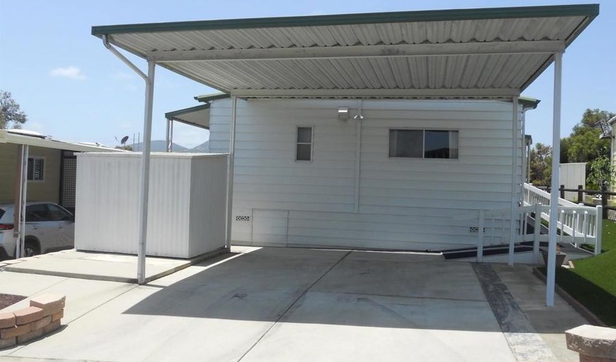 955 Howard Ave 40, Escondido, CA 92029 - 2 Beds, 2 Bath