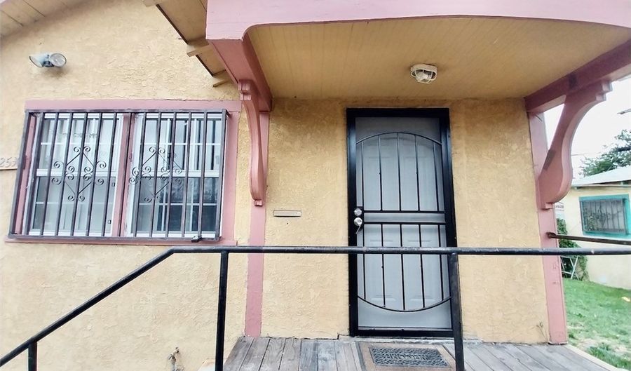 5425 W 2nd Ave C, Los Angeles, CA 90043 - 1 Beds, 1 Bath