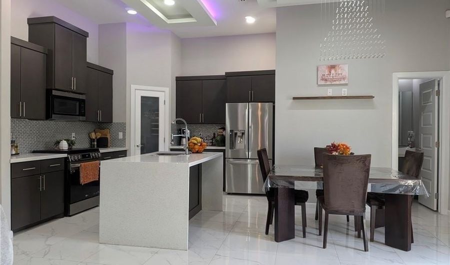 1010 W Franklin Ave, Alton, TX 78573 - 3 Beds, 3 Bath