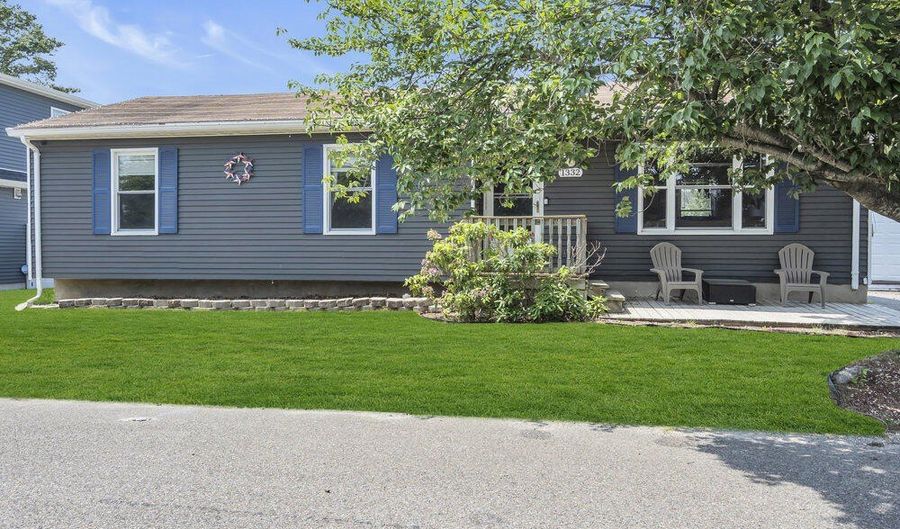 1332 Longboat Ave, Beachwood, NJ 08722 - 3 Beds, 1 Bath