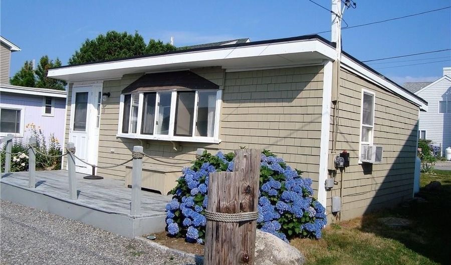 10 Lane Four, Narragansett, RI 02882 - 1 Beds, 1 Bath