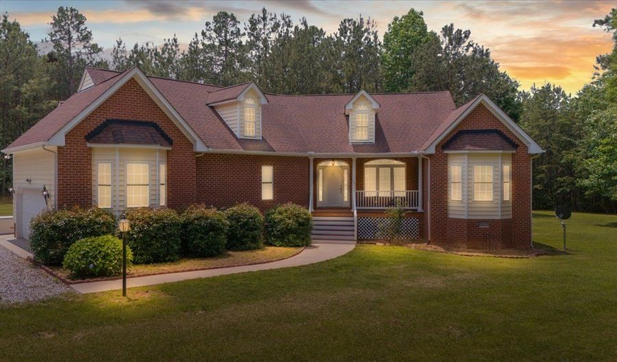 13531 Butlers Rd, Amelia, VA 23002 - 3 Beds, 3 Bath