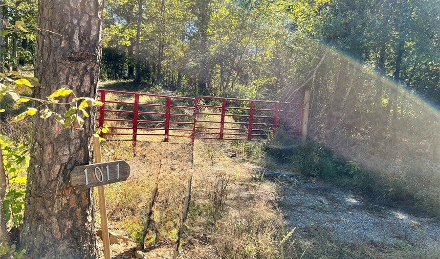 1011 Granny Hollar Rd, Atkins, AR 72823 - 0 Beds, 0 Bath