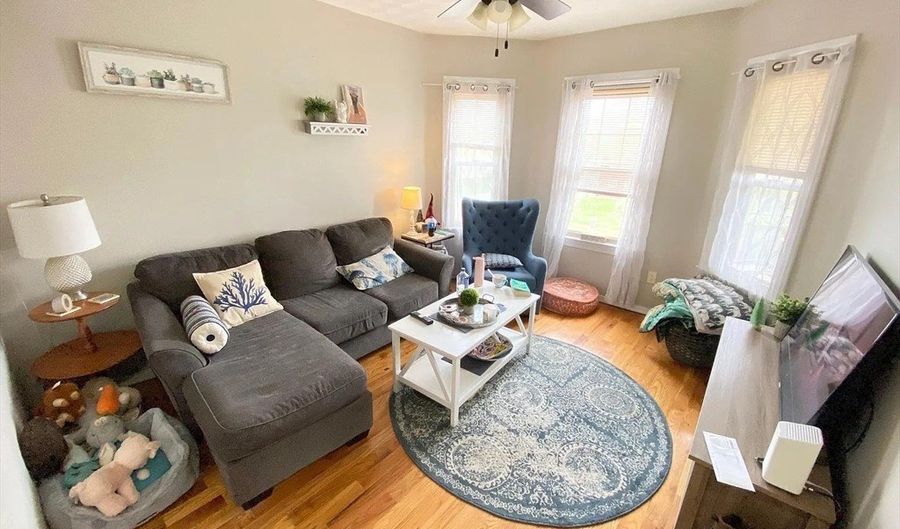 184 Boston St 2, Boston, MA 02125 - 4 Beds, 1 Bath