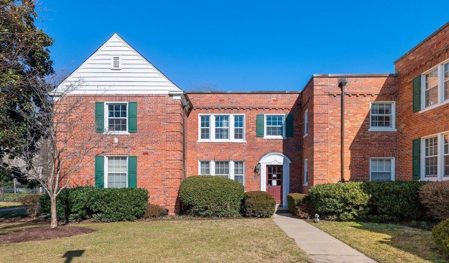 1817 N QUEENS Ln 2-161, Arlington, VA 22201 - 1 Beds, 1 Bath
