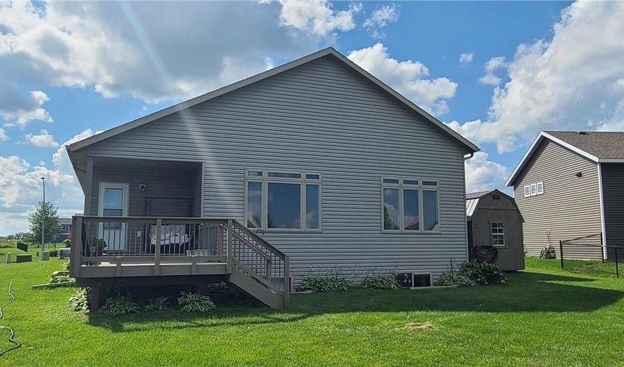 1302 18th Dr NE, Austin, MN 55912 - 4 Beds, 3 Bath