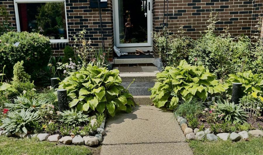 2798 Page Ave, Ann Arbor, MI 48104 - 2 Beds, 2 Bath