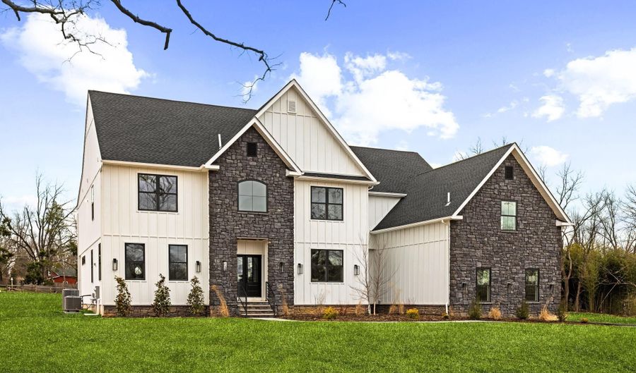 968 TENNIS Ave, Ambler, PA 19002 - 6 Beds, 6 Bath