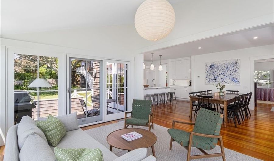 47 Longfellow Rd, Jamestown, RI 02835 - 5 Beds, 4 Bath
