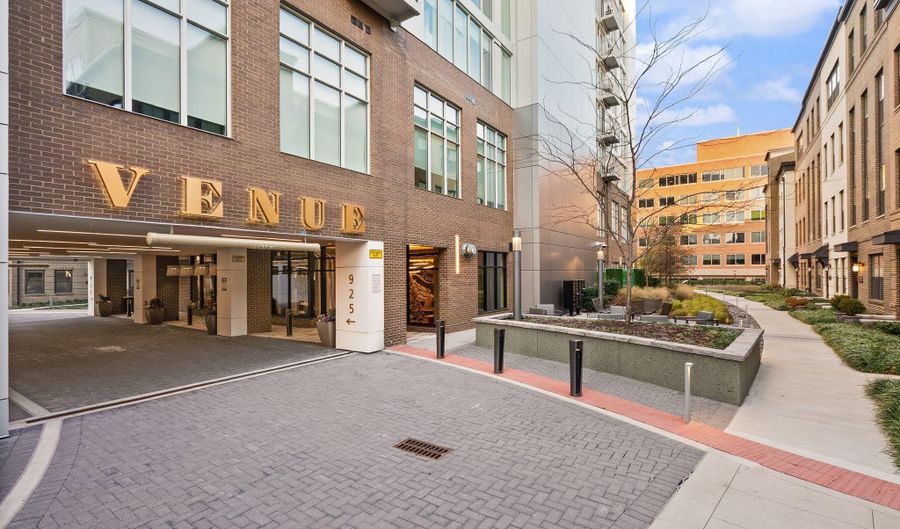 925 N FAIRFAX St 207, Alexandria, VA 22314 - 1 Beds, 1 Bath