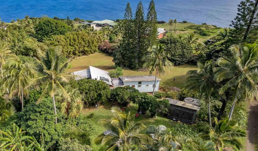210 Door Of Faith Rd, Haiku, HI 96708 - 2 Beds, 1 Bath