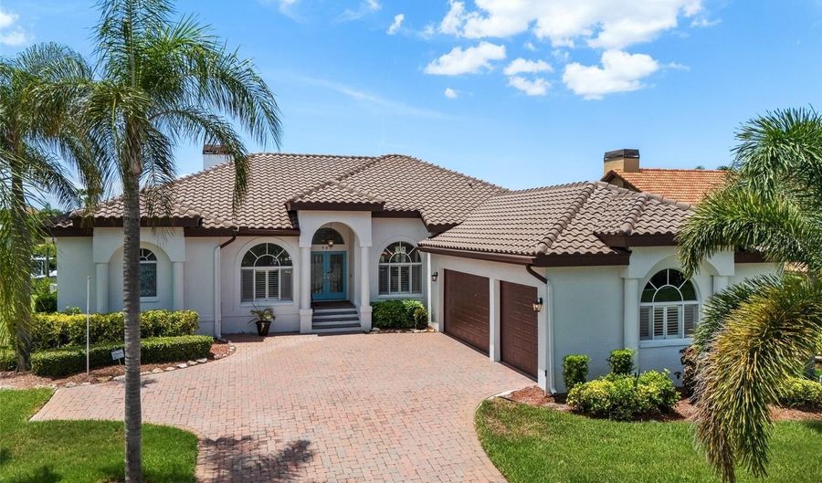 949 ALLEGRO Ln, Apollo Beach, FL 33572 - 4 Beds, 2 Bath