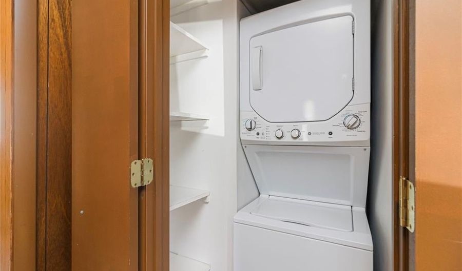 82 Clemence St, Cranston, RI 02920 - 4 Beds, 2 Bath