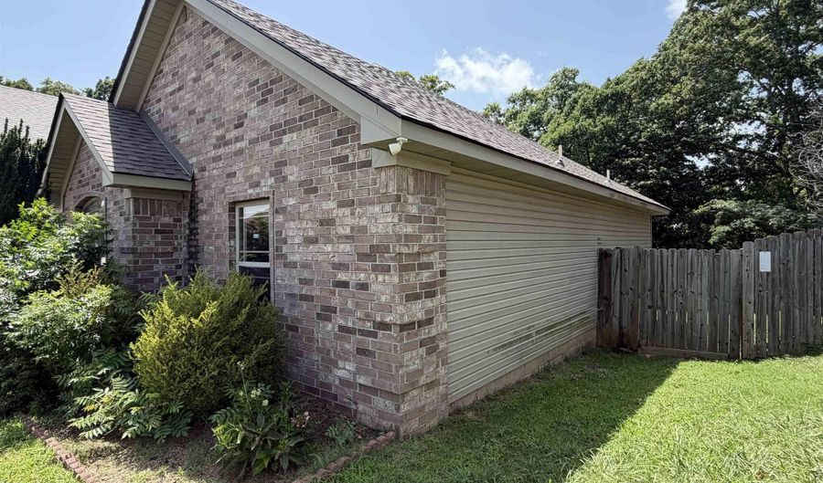 1065 Skyline Dr, Alexander, AR 72002 - 4 Beds, 3 Bath