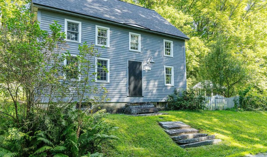 32 Summer St, Alstead, NH 03602 - 3 Beds, 2 Bath