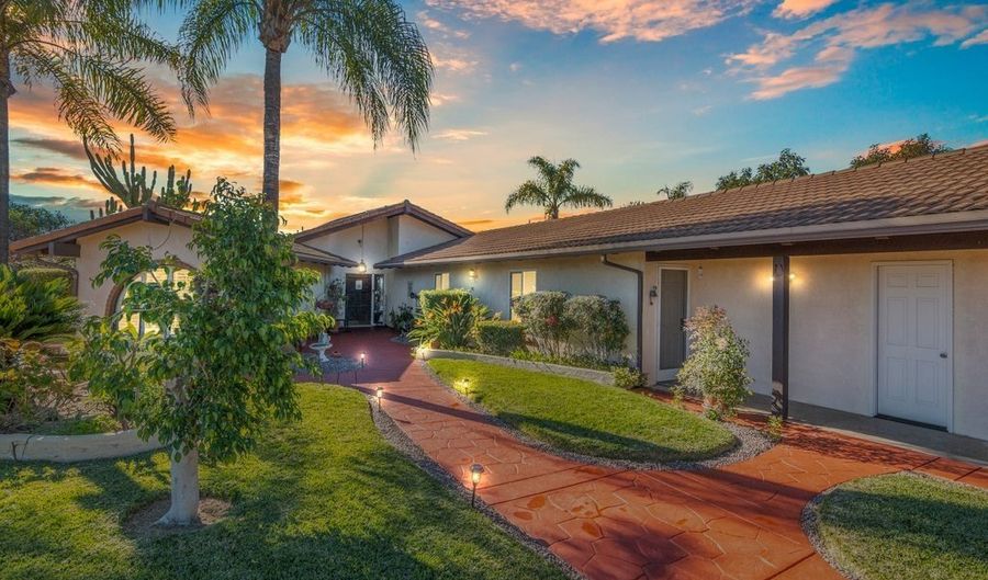 3322 Canonita Dr, Fallbrook, CA 92028 - 3 Beds, 3 Bath
