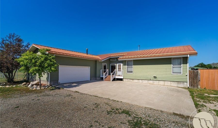 53 Circle T Ln, Absarokee, MT 59001 - 5 Beds, 4 Bath