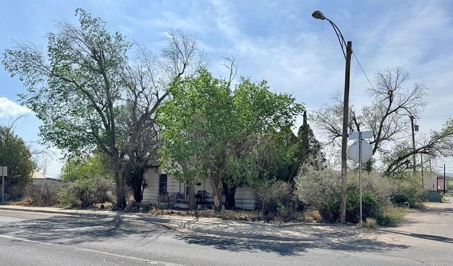 708 W Ave E, Alpine, TX 79830 - 2 Beds, 1 Bath