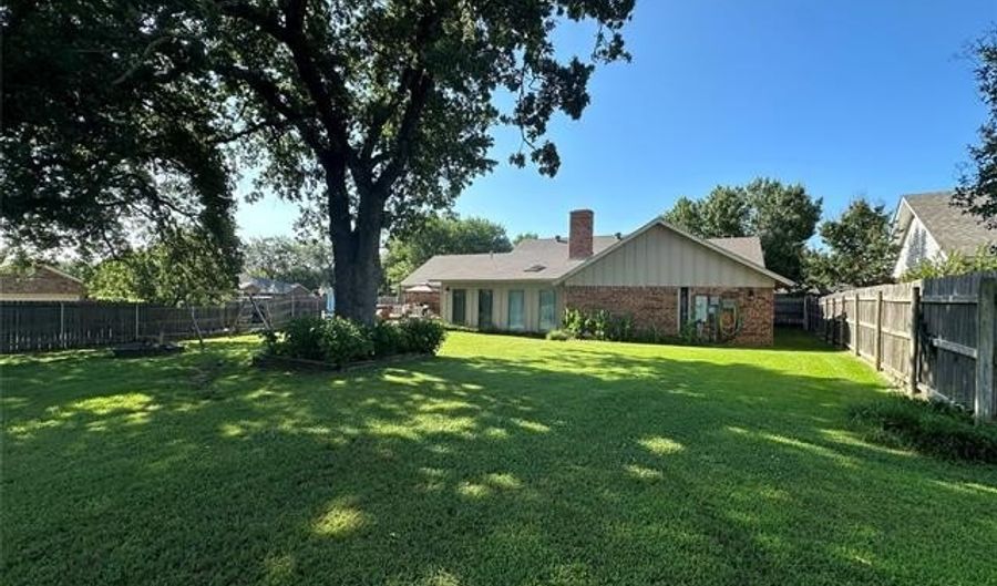 1 Rock Island Ltd, Ardmore, OK 73401 - 3 Beds, 2 Bath