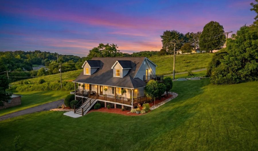 594 Sams Way, Abingdon, VA 24210 - 3 Beds, 3 Bath