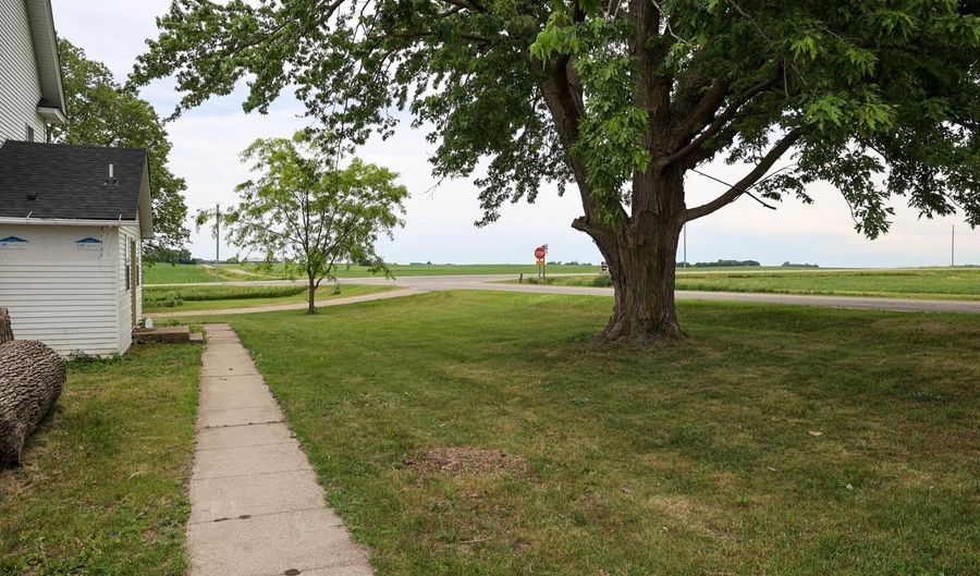 2099 550th St, Albert City, IA 50510 - 4 Beds, 3 Bath