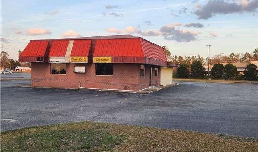 1102 S Pierce St, Alma, GA 31510 - 0 Beds, 0 Bath