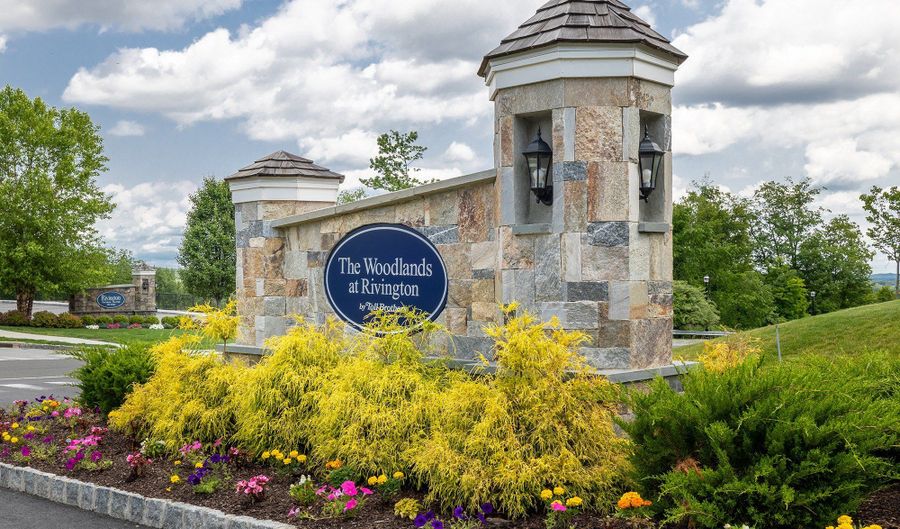 21 Brentwood Cir 21, Danbury, CT 06810 - 3 Beds, 3 Bath