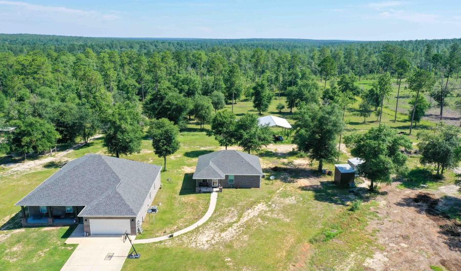 6249 Highway 4, Baker, FL 32531 - 5 Beds, 4 Bath