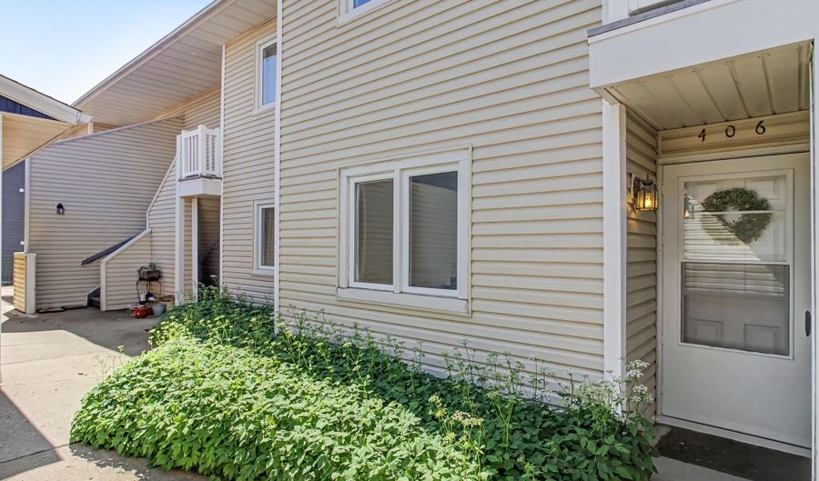 406 Faulkner Ct, Ames, IA 50014 - 2 Beds, 1 Bath