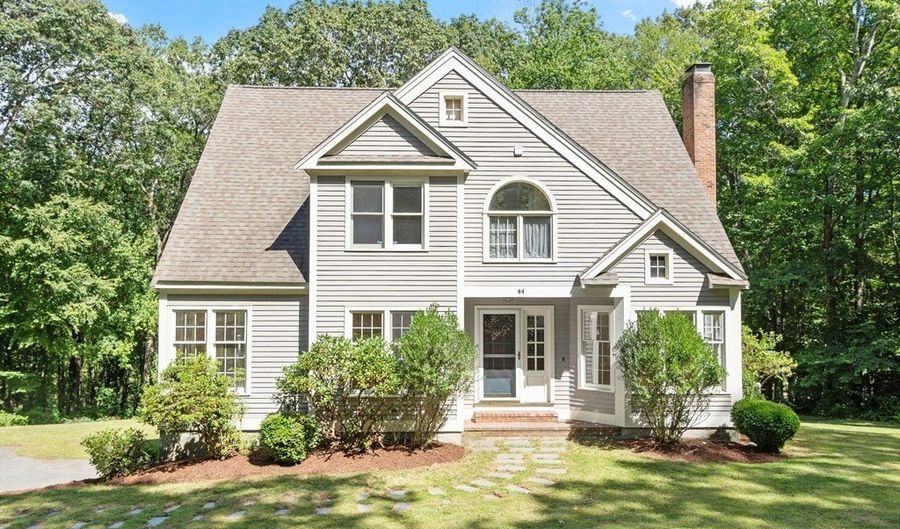 44 Woobly Rd, Bolton, MA 01740 - 3 Beds, 3 Bath